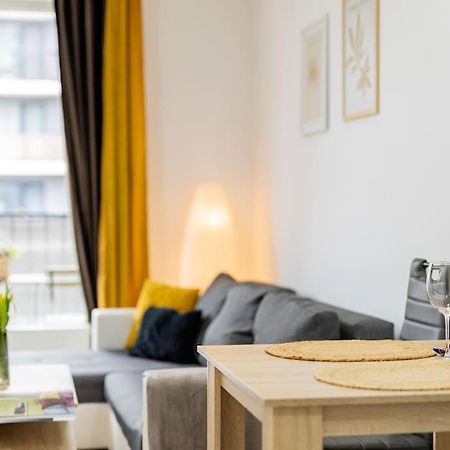 Cityscape Oasis: Active Studio Heaven Bratislava Exterior foto